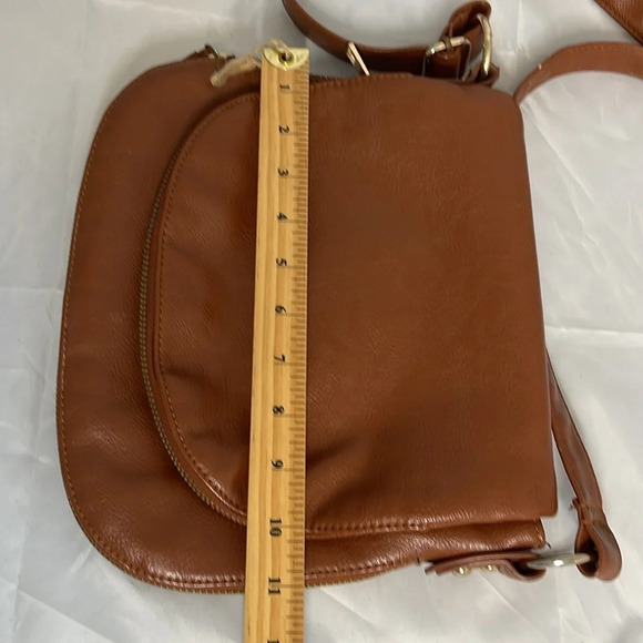 DLG Cognac Brown Faux Leather Saddle Bag Crossbody Purse Adjustable Strap Zips - Picture 4 of 13